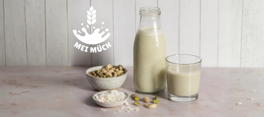 Pistazien-Cashew-Kokos-Müch